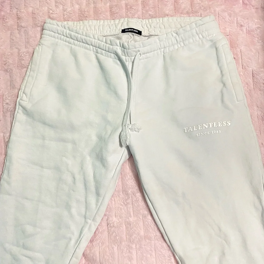 Talentless sweatpants - Picture 1 of 8